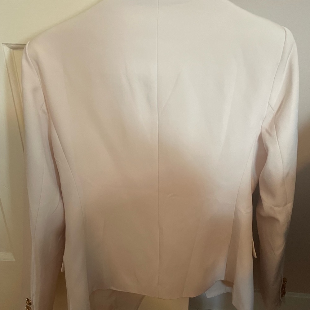 Blazer - Picture 6 of 10